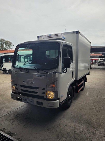 Isuzu NLR85E with Chiller Van Body