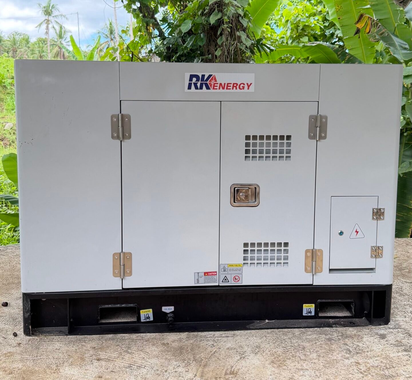 Genset 25 KVA Cummins
