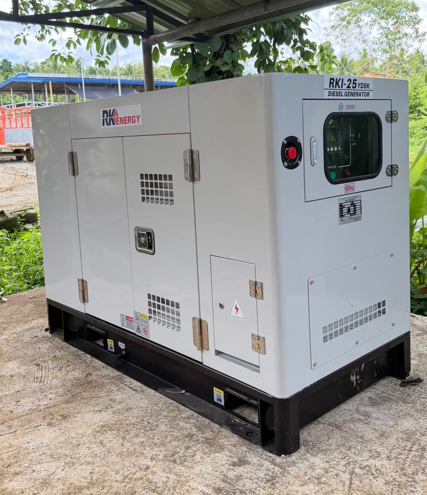 Genset 25 KVA Cummins