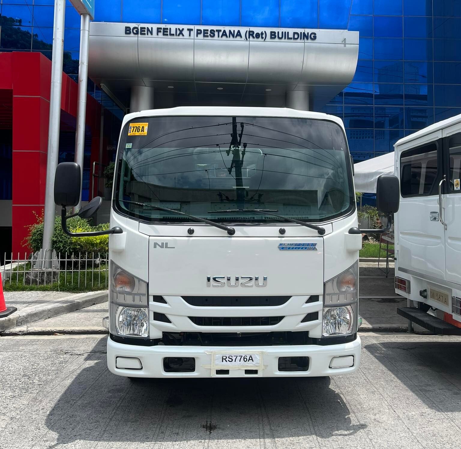 Isuzu NLR77 H Non-Tilt With Passenger Van Body