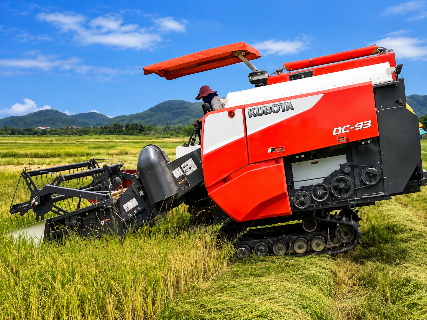 Kubota Combine Harverster DC93