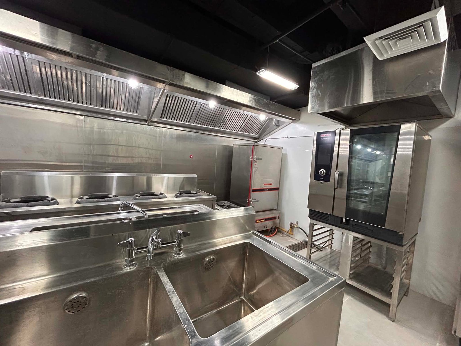 Commercial kitchen equipment