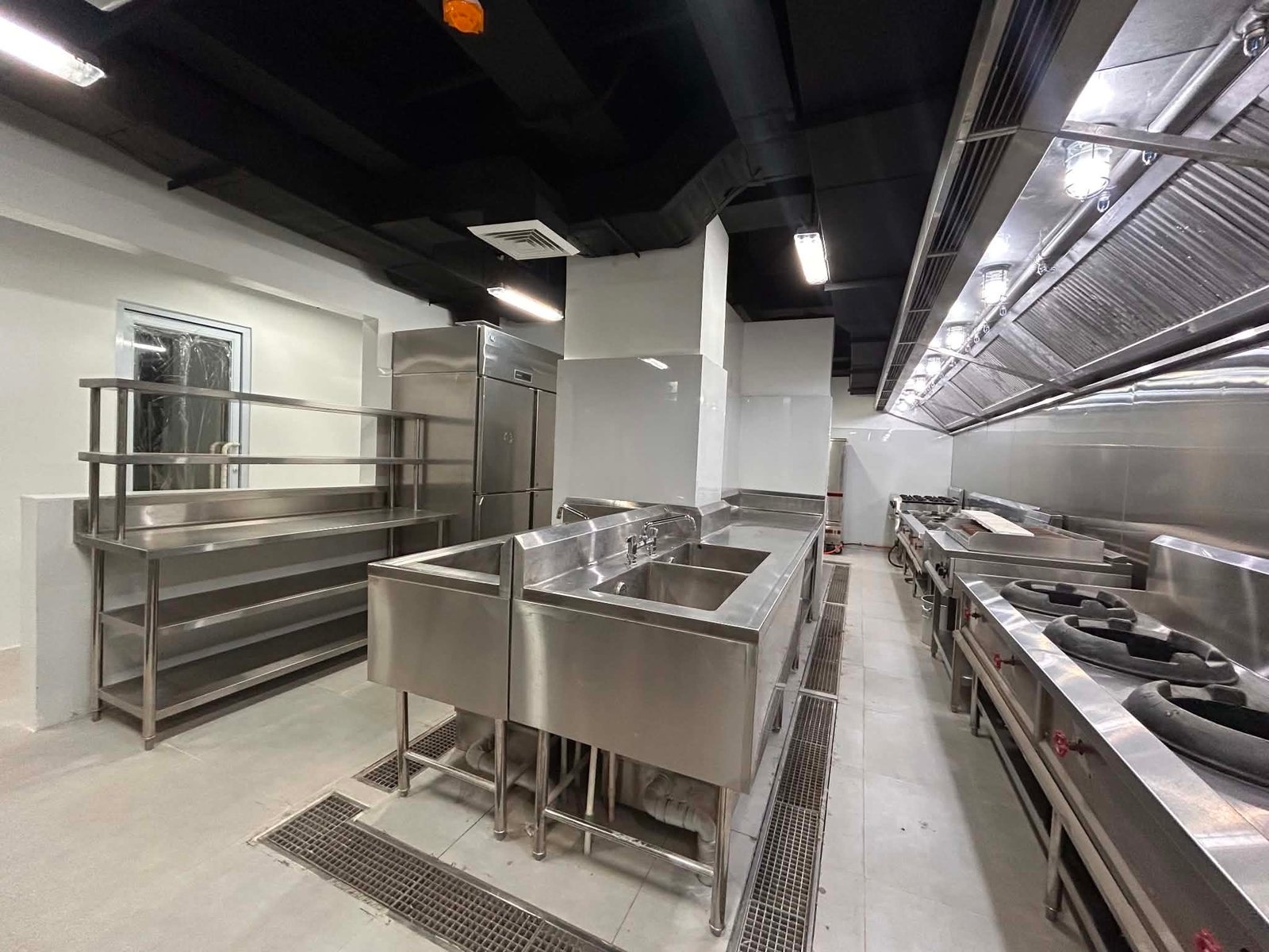 Various Kitchen Equipment